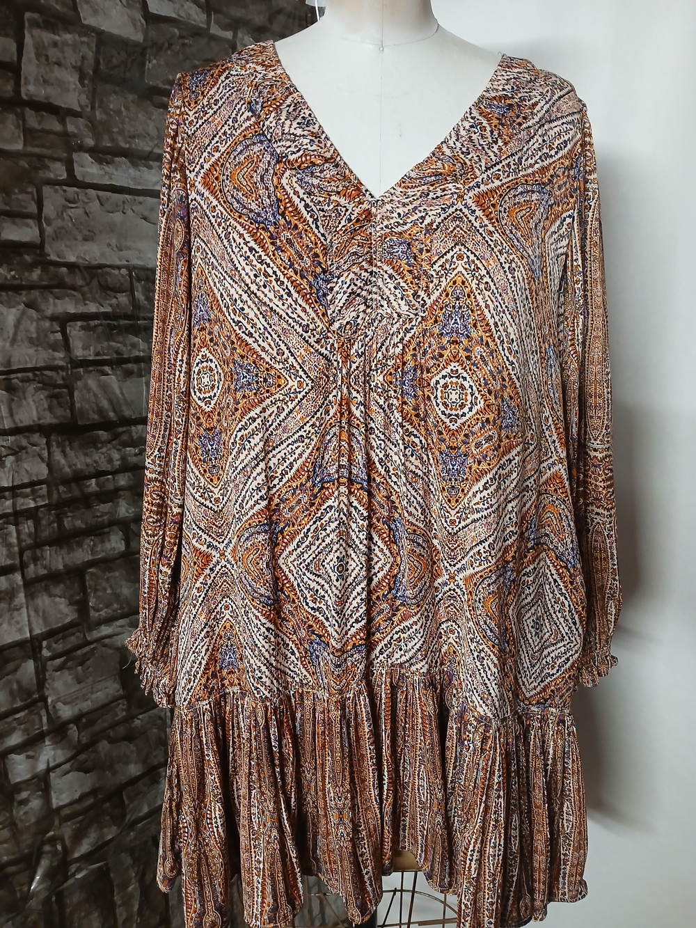 Anthropologie Boho Long Sleeve Tunic Dress in Rust and Cream Medallion Print
